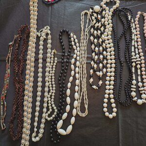 BAG OF NECKLACES BEADED COSTUME JEWELRY 2 LBS ALL WEARABLE